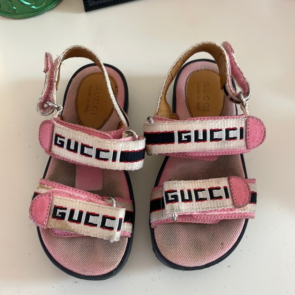 toddler girls Gucci sandals, US girls size 7